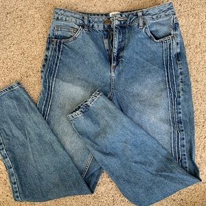URBAN OUTFITTER JEANS